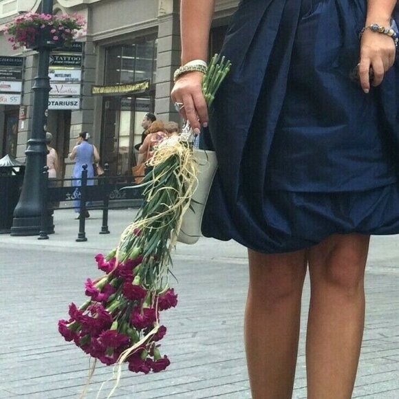 SALE Luxe Runway Dress BADGLEY MISCHKA Silk Embelished Eyecatching Designer $699 - Picture 7 of 7